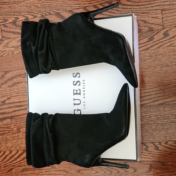 Guess Suede Stiletto Scrunched Booties. Backy - Picture 14 of 16